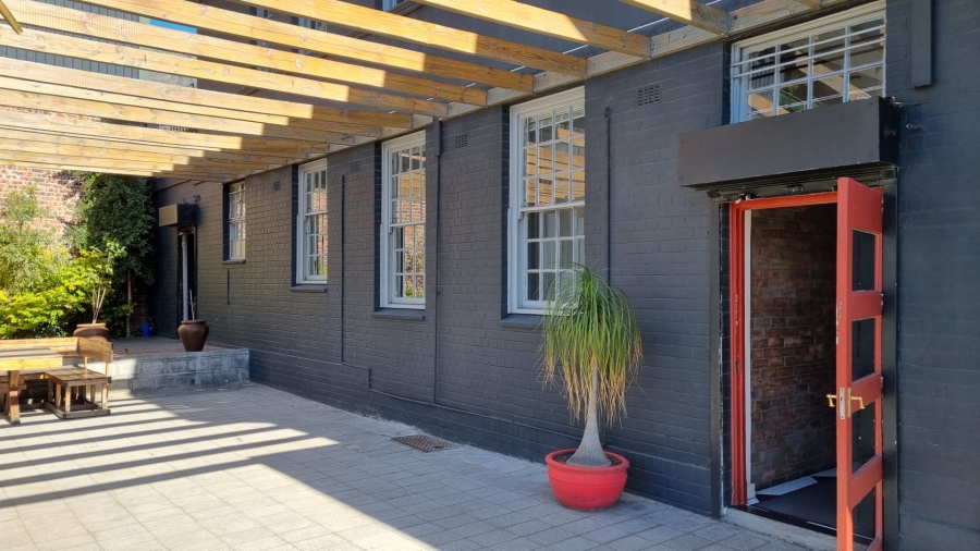To Let commercial Property for Rent in Woodstock Western Cape